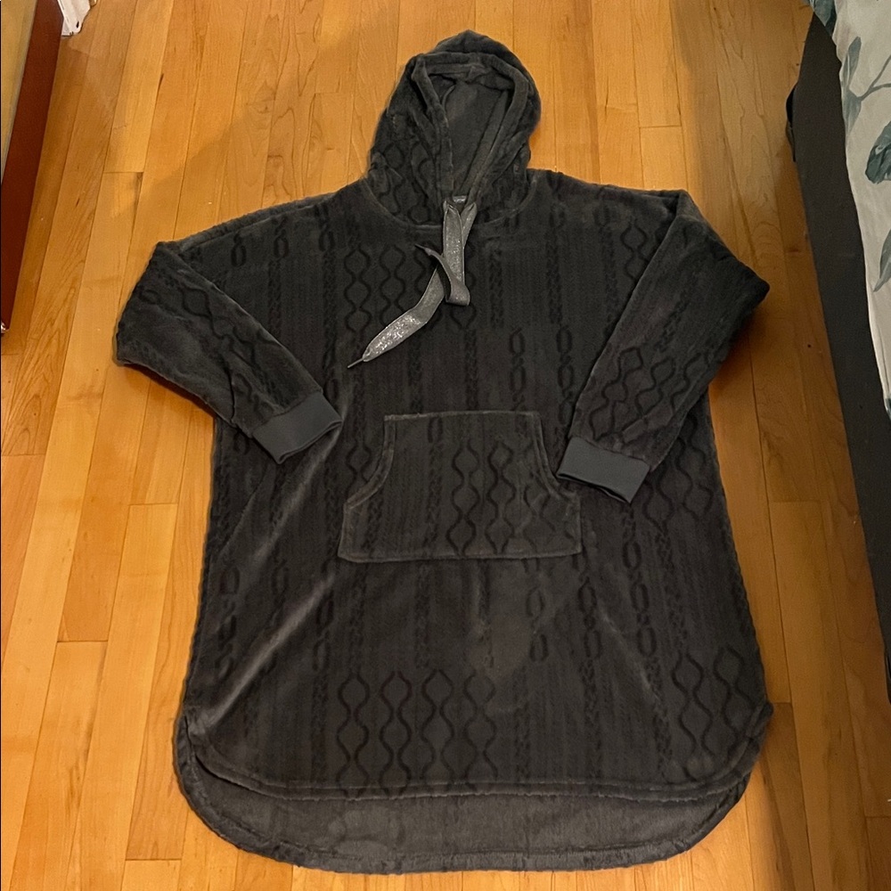 Denver Hayes Gray Textured Garment
